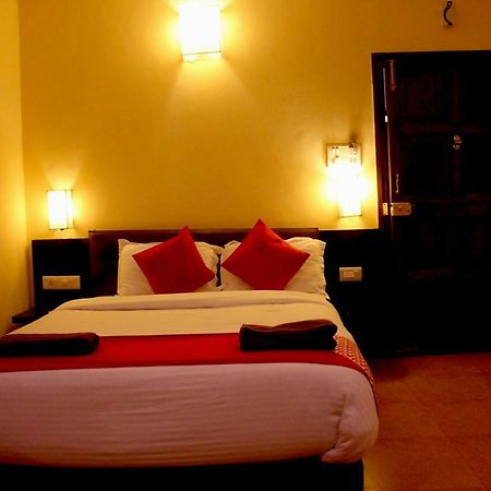 De Sai Palace Calangute Buitenkant foto