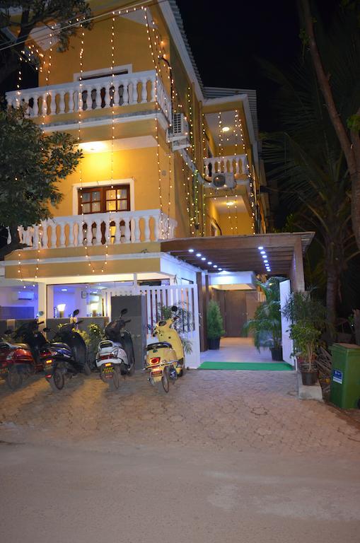 De Sai Palace Calangute Buitenkant foto