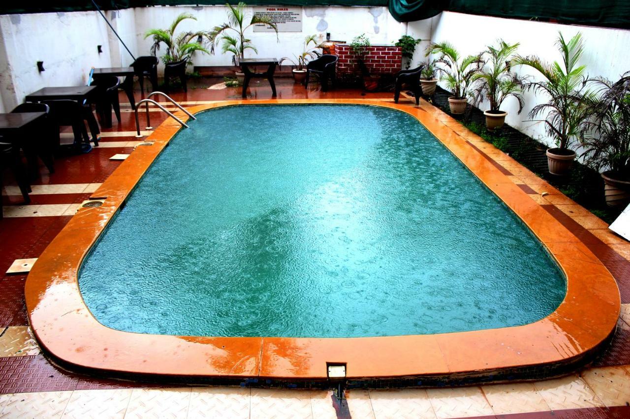 De Sai Palace Calangute Buitenkant foto